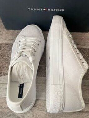Tommy Hilfiger Alessy sneaker.